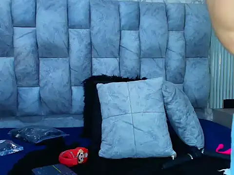 sofiagutierrez   online show from 28, 9, 2025