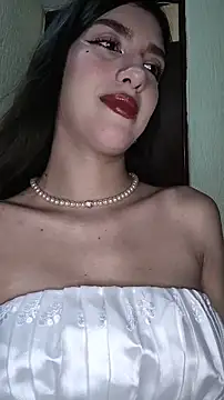 Snapshot of Emily-hottson chatting on 11, 1, 2026 Emily-hottson online show from 11, 1, 2026