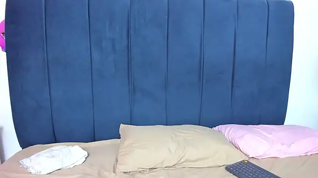cassidey cute online show from 18, 10, 2025
