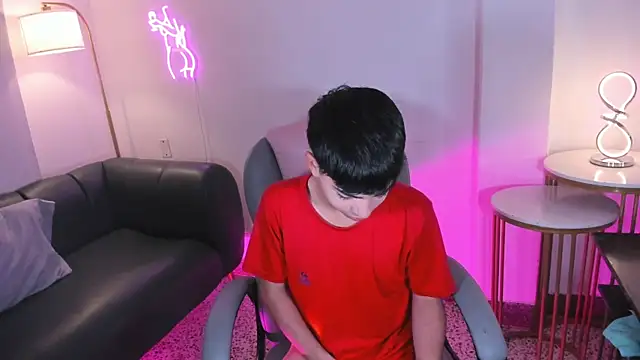 Snapshot of Peter_chase chatting on 9, 11, 2025 Peter chase online show from 9, 11, 2025