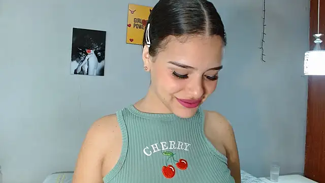 Snapshot of nicole_mayer01 chatting on 15, 10, 2025 nicole mayer01 online show from 15, 10, 2025