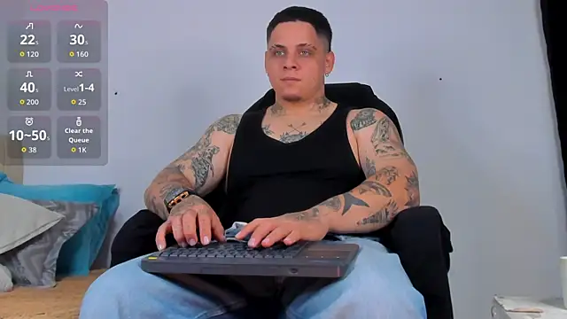 Snapshot of denis_munera chatting on 29, 9, 2025 denis munera online show from 29, 9, 2025