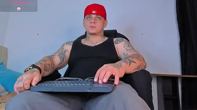 Snapshot of denis_munera chatting on 5, 10, 2025 denis munera online show from 5, 10, 2025