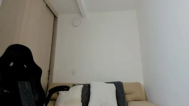 Snapshot of Biscuit_oliva chatting on 30, 10, 2025 Biscuit oliva online show from 30, 10, 2025