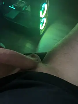 Snapshot of jstntz chatting on 30, 11, 2025 jstntz online show from 30, 11, 2025