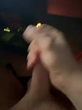 Snapshot of jstntz chatting on 4, 2, 2026 jstntz online show from 4, 2, 2026