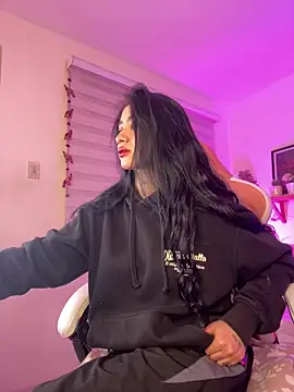 Snapshot of camila1_torres_ chatting on 16, 12, 2025 camila1 torres online show from 16, 12, 2025