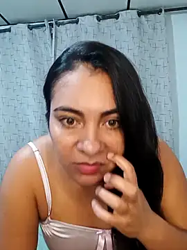 Snapshot of Nicol_J chatting on 15, 10, 2025 Nicol J online show from 15, 10, 2025