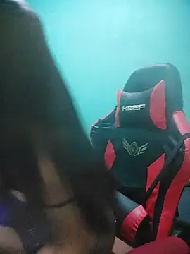 Snapshot of Alyxa_Star chatting on 21, 12, 2025 Alyxa Star online show from 21, 12, 2025