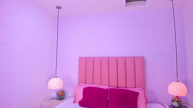 Snapshot of Amy_Ferreira chatting on 14, 11, 2025 Amy Ferreira online show from 14, 11, 2025