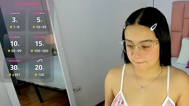 Snapshot of Amy_Ferreira chatting on 5, 12, 2025 Amy Ferreira online show from 5, 12, 2025