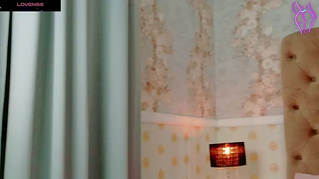 CoraVex online show from 20, 10, 2025