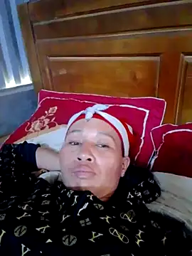 Snapshot of donna-bae chatting on 10, 10, 2025 donna-bae online show from 10, 10, 2025