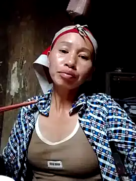 Snapshot of donna-bae chatting on 28, 10, 2025 donna-bae online show from 28, 10, 2025