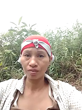 Snapshot of donna-bae chatting on 5, 11, 2025 donna-bae online show from 5, 11, 2025