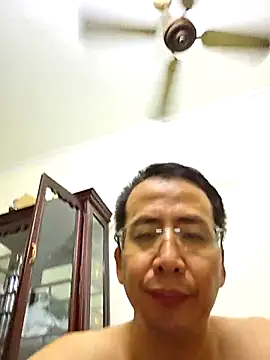 Snapshot of MaiHoang2k chatting on 5, 10, 2025 MaiHoang2k online show from 5, 10, 2025