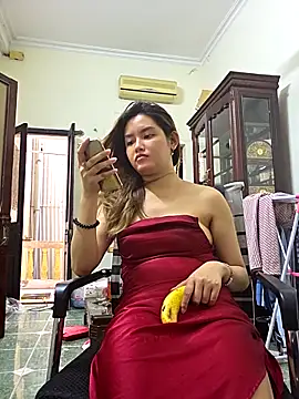 Snapshot of MaiHoang2k chatting on 9, 10, 2025 MaiHoang2k online show from 9, 10, 2025