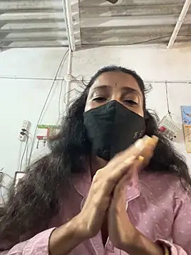 Snapshot of sweetreddy-02 chatting on 23, 9, 2025 sweetreddy-02 online show from 23, 9, 2025