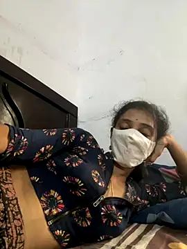 Snapshot of sweetreddy-02 chatting on 3, 10, 2025 sweetreddy-02 online show from 3, 10, 2025