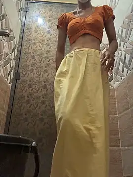 Snapshot of sweetreddy-02 chatting on 5, 10, 2025 sweetreddy-02 online show from 5, 10, 2025