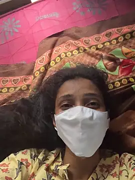 Snapshot of sweetreddy-02 chatting on 10, 10, 2025 sweetreddy-02 online show from 10, 10, 2025