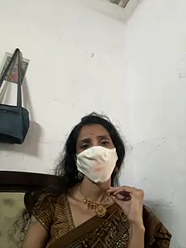 Snapshot of sweetreddy-02 chatting on 1, 11, 2025 sweetreddy-02 online show from 1, 11, 2025