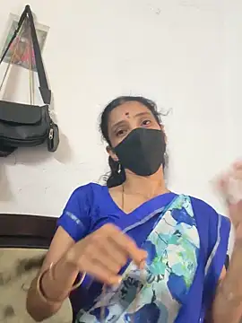 Snapshot of sweetreddy-02 chatting on 14, 11, 2025 sweetreddy-02 online show from 14, 11, 2025