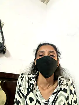 Snapshot of sweetreddy-02 chatting on 19, 11, 2025 sweetreddy-02 online show from 19, 11, 2025