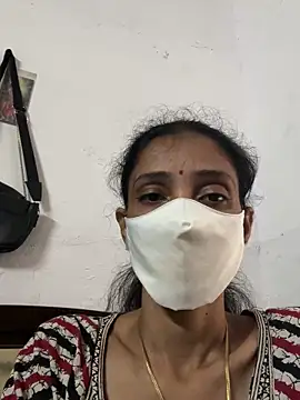 Snapshot of sweetreddy-02 chatting on 26, 11, 2025 sweetreddy-02 online show from 26, 11, 2025