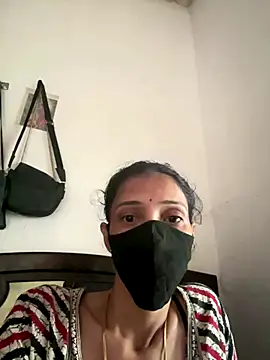 Snapshot of sweetreddy-02 chatting on 1, 12, 2025 sweetreddy-02 online show from 1, 12, 2025