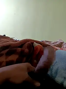 Snapshot of romero115 chatting on 22, 11, 2025 romero115 online show from 22, 11, 2025