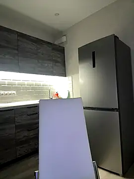 MissOyee online show from 8, 1, 2026