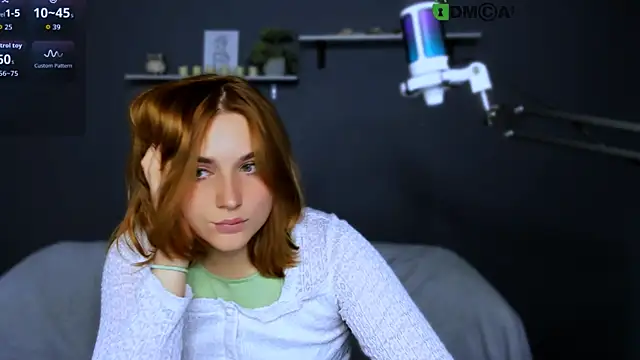 Snapshot of casey_meow_ chatting on 13, 11, 2025 casey meow online show from 13, 11, 2025