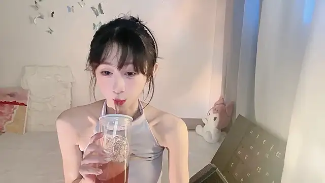 Snapshot of ai-ai-mi chatting on 27, 10, 2025 ai-ai-mi online show from 27, 10, 2025