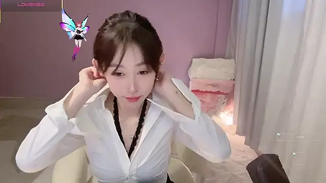 Snapshot of ai-ai-mi chatting on 3, 12, 2025 ai-ai-mi online show from 3, 12, 2025