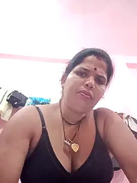 Snapshot of Hott_locky chatting on 15, 10, 2025 Hott locky online show from 15, 10, 2025