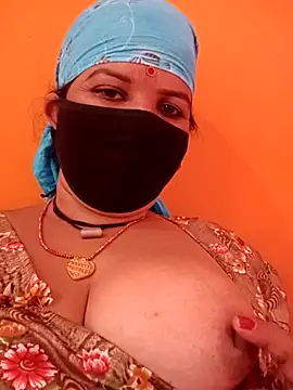 Snapshot of Hott_locky chatting on 24, 10, 2025 Hott locky online show from 24, 10, 2025