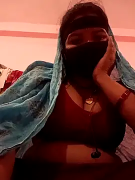 Snapshot of Hott_locky chatting on 22, 11, 2025 Hott locky online show from 22, 11, 2025