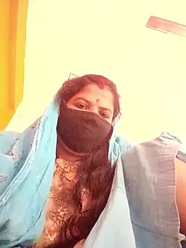 Snapshot of Hott_locky chatting on 26, 11, 2025 Hott locky online show from 26, 11, 2025