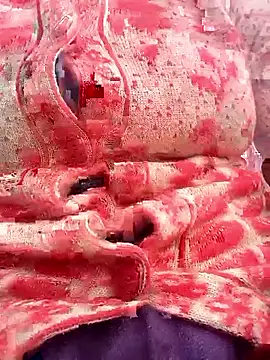 Snapshot of Hott_locky chatting on 14, 12, 2025 Hott locky online show from 14, 12, 2025