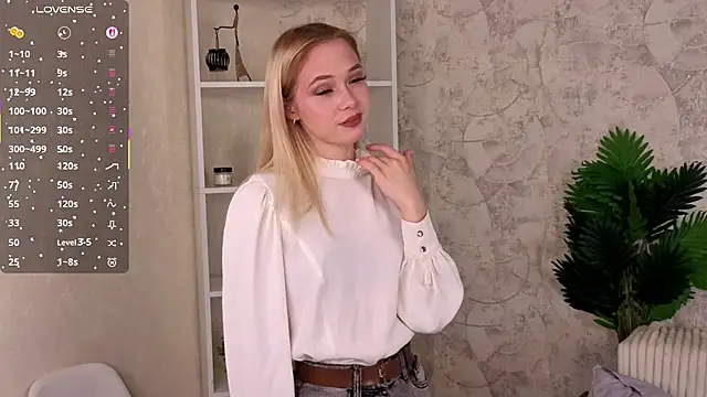 Snapshot of MarniOrdway chatting on 7, 10, 2025 MarniOrdway online show from 7, 10, 2025