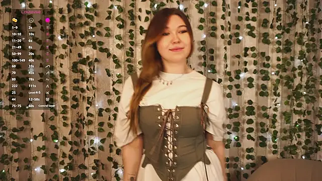 Snapshot of cheeky_cherry_juice chatting on 5, 11, 2025 cheeky cherry juice online show from 5, 11, 2025