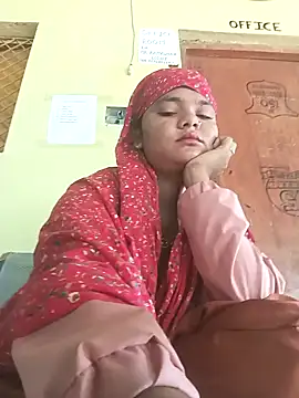 Hot Shredha online show from 19, 11, 2025