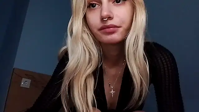 Snapshot of lesyawhite chatting on 3, 10, 2025 lesyawhite online show from 3, 10, 2025