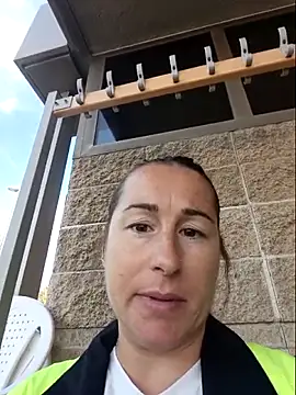 Snapshot of bichota85 chatting on 6, 10, 2025 bichota85 online show from 6, 10, 2025