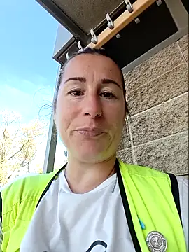 Snapshot of bichota85 chatting on 27, 10, 2025 bichota85 online show from 27, 10, 2025