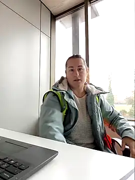 Snapshot of bichota85 chatting on 2, 12, 2025 bichota85 online show from 2, 12, 2025