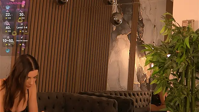 LunaVyx online show from 3, 10, 2025