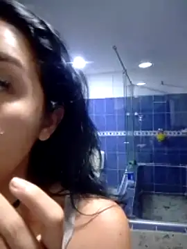 Snapshot of vixen_velvett1 chatting on 19, 10, 2025 vixen velvett1 online show from 19, 10, 2025