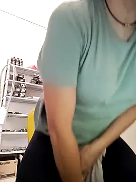 Snapshot of valery506 chatting on 6, 10, 2025 valery506 online show from 6, 10, 2025